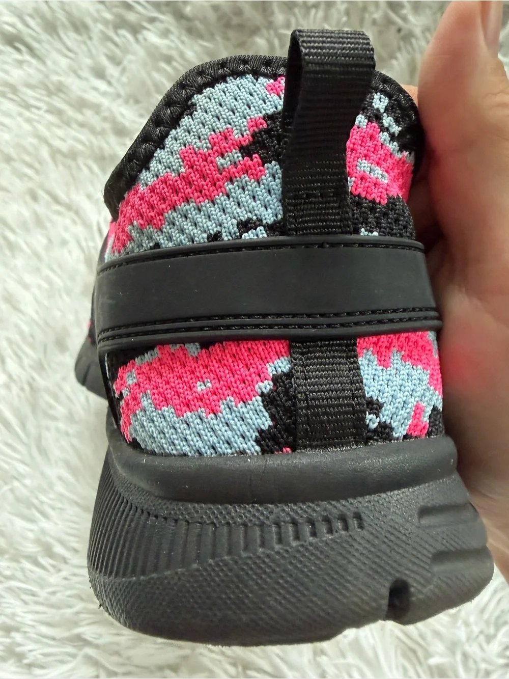 NWOT Women’s Size 10 Knit Sneakers Pink Blue Black Camo Athletic Shoes